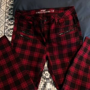 Red/black checkered